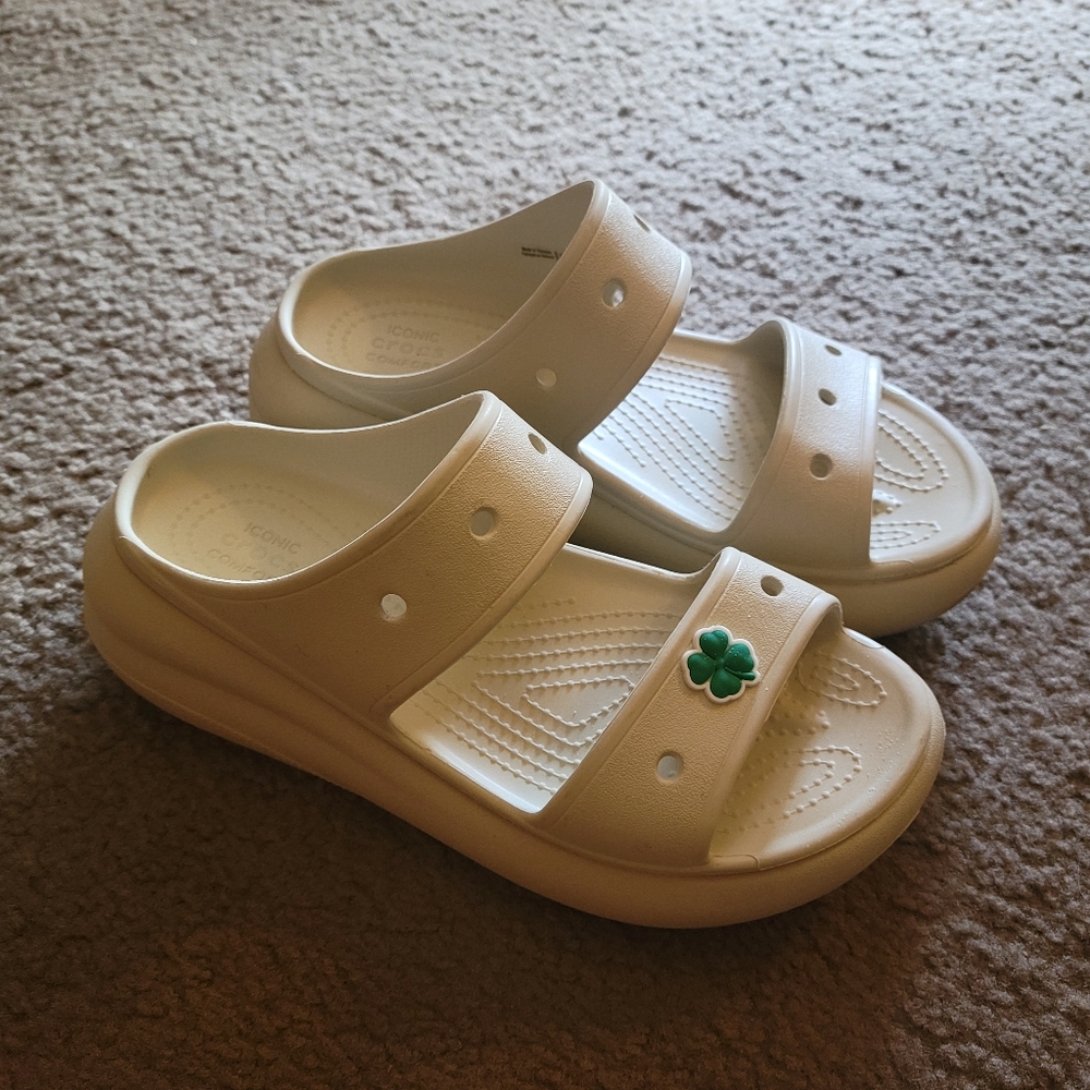 Crocs Classic Crush In Bone